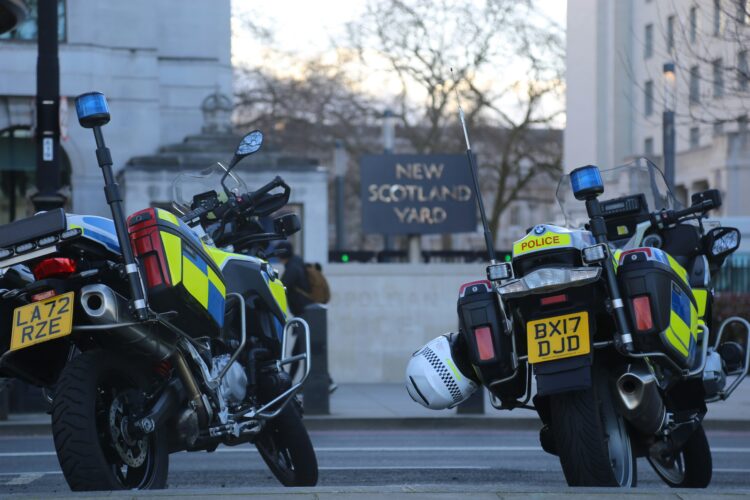 Inchiesta BBC su Scotland Yard: razzismo, misoginia e abusi 2
