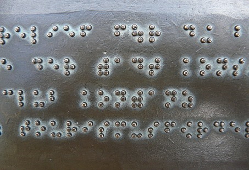 Carte da gioco in Braille per i bambini non vedenti 2
