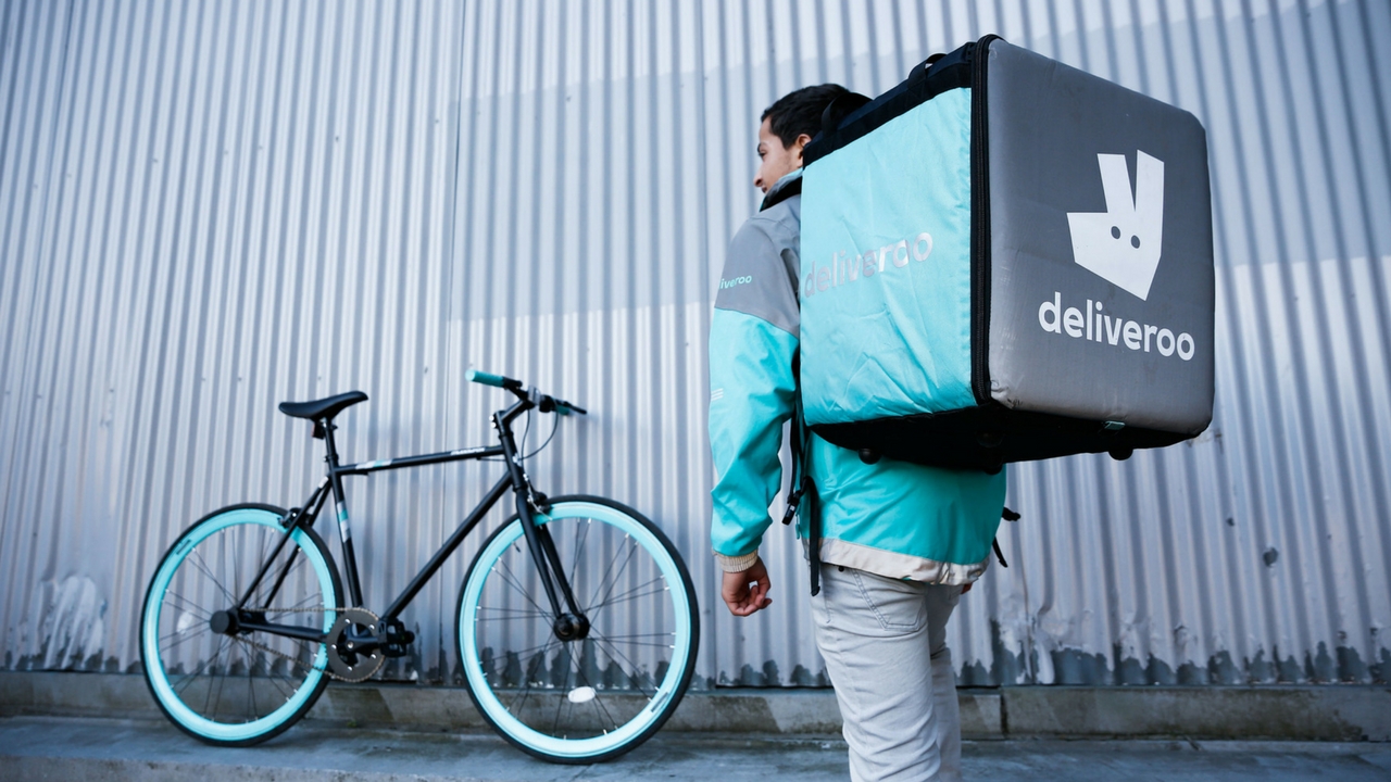 Controllo giudiziario per Deliveroo: caporalato sui rider 2