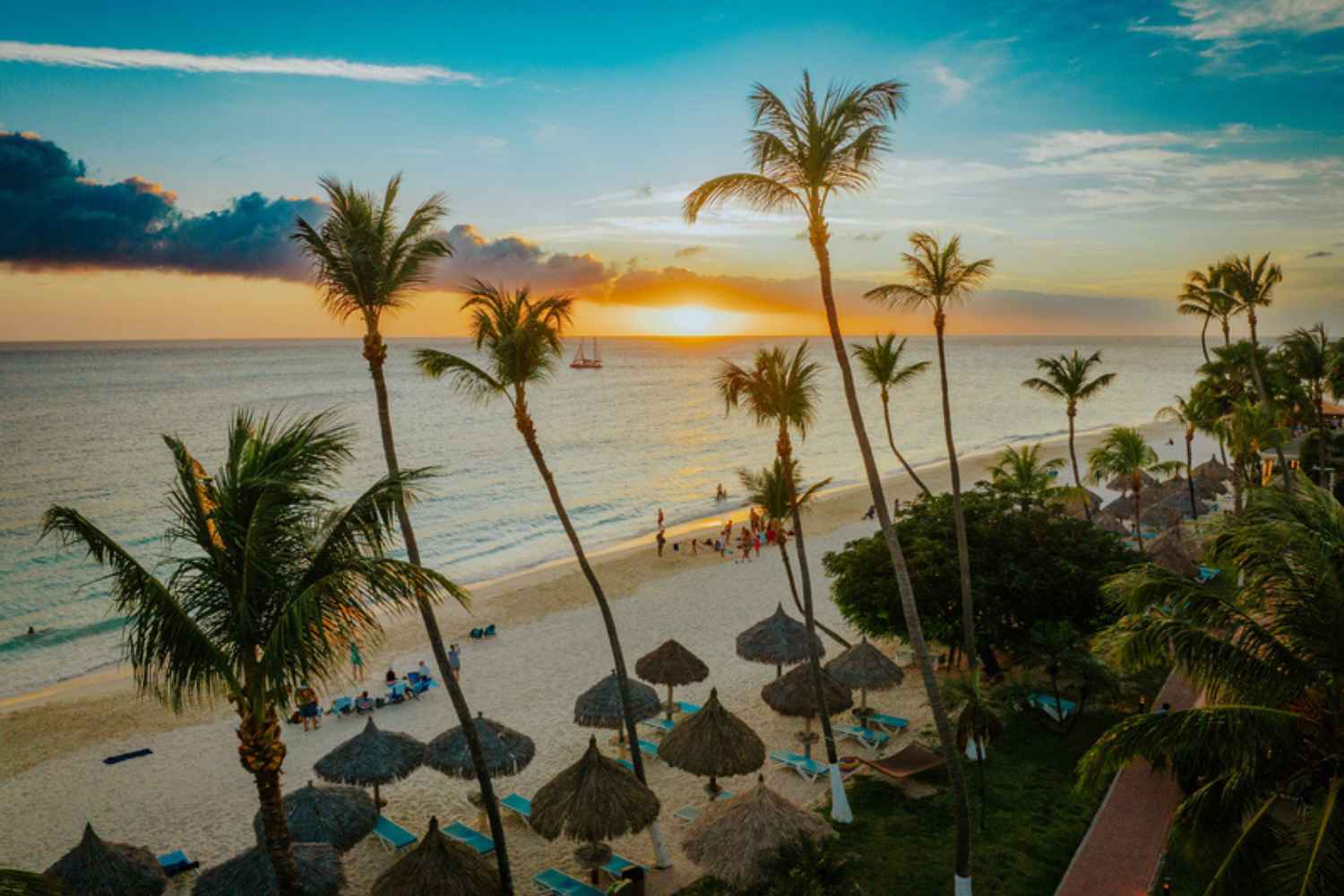 Con chi vorresti partire per Aruba? Identifica la "tua" persona su Instagram e vinci un viaggio nei Caraibi. #ShareTheLove 29