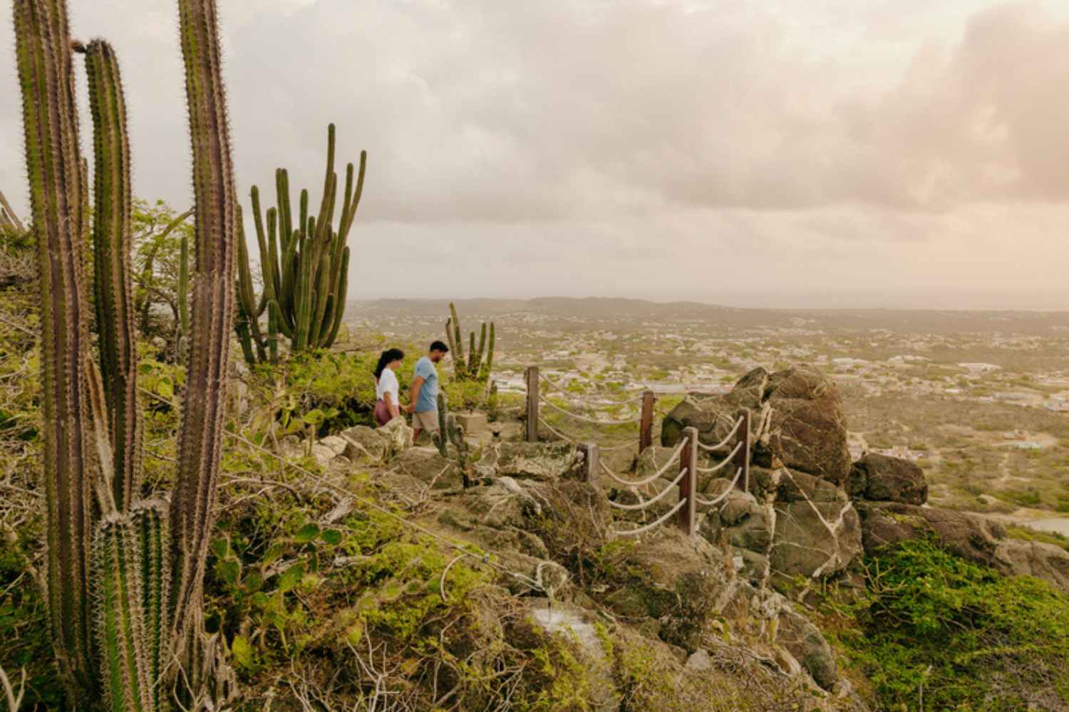 Con chi vorresti partire per Aruba? Identifica la "tua" persona su Instagram e vinci un viaggio nei Caraibi. #ShareTheLove 27