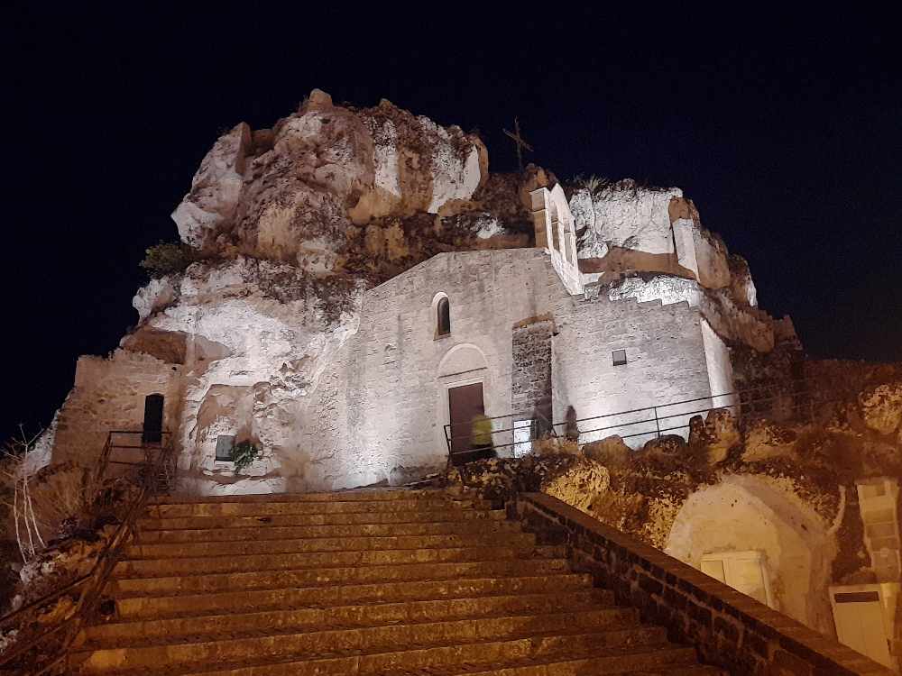 Dove è stata ambientata la serie "Imma Tataranni"? Un viaggio alla scoperta di Matera e delle suggestive location della produzione Rai. 27