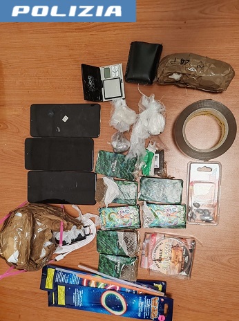 Drone Con Droga E Cellulari Nel Carcere, 2 Arresti – 5