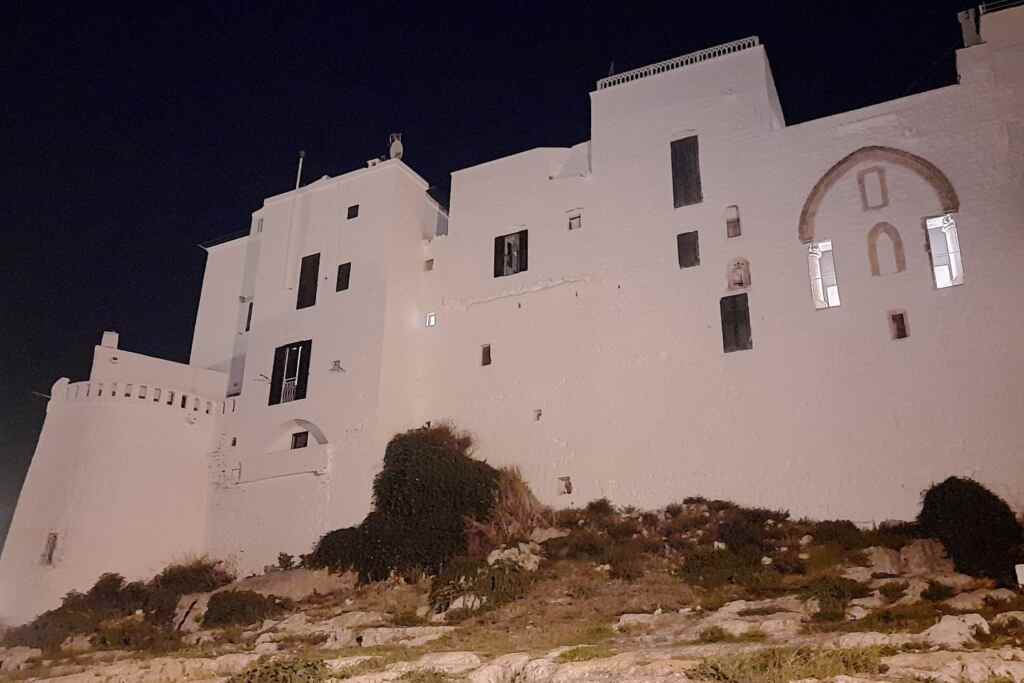 Ho visitato Ostuni e ti racconto perché dovresti vivere l'incanto della Città Bianca almeno una volta nella tua esistenza. 23