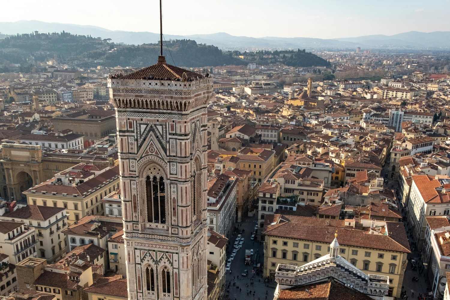 Il Campanile di Giotto interrompe la sua attività: inizia il restauro completo. 7