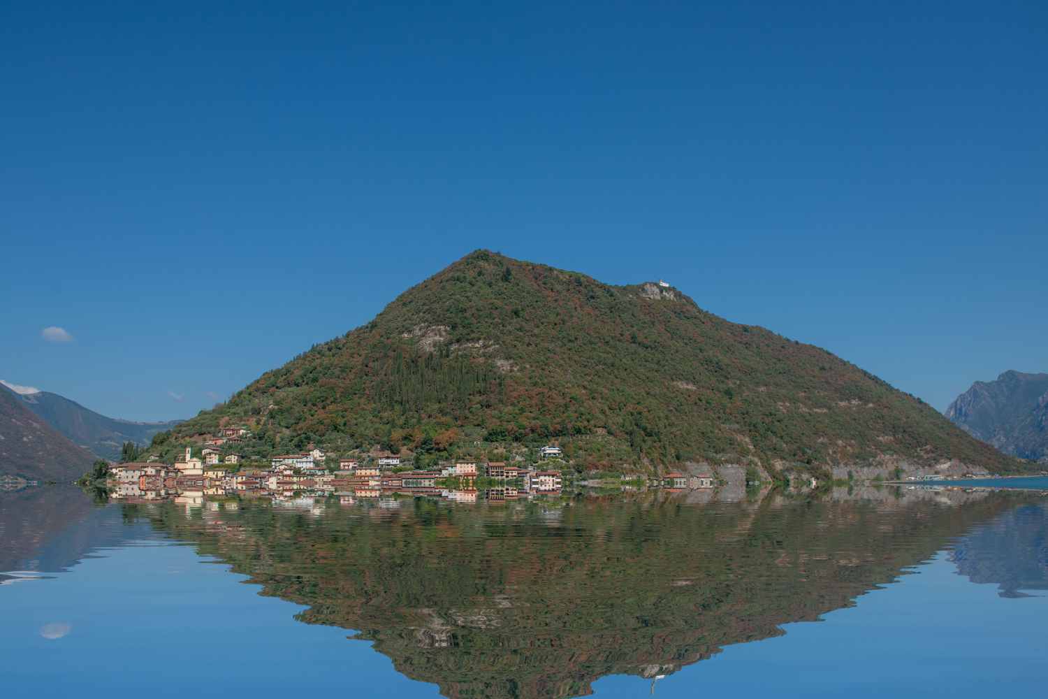 Il lago rappresenta sempre una scelta interessante, anche durante le festività pasquali! 10 paesi lacustri da esplorare in primavera. 25