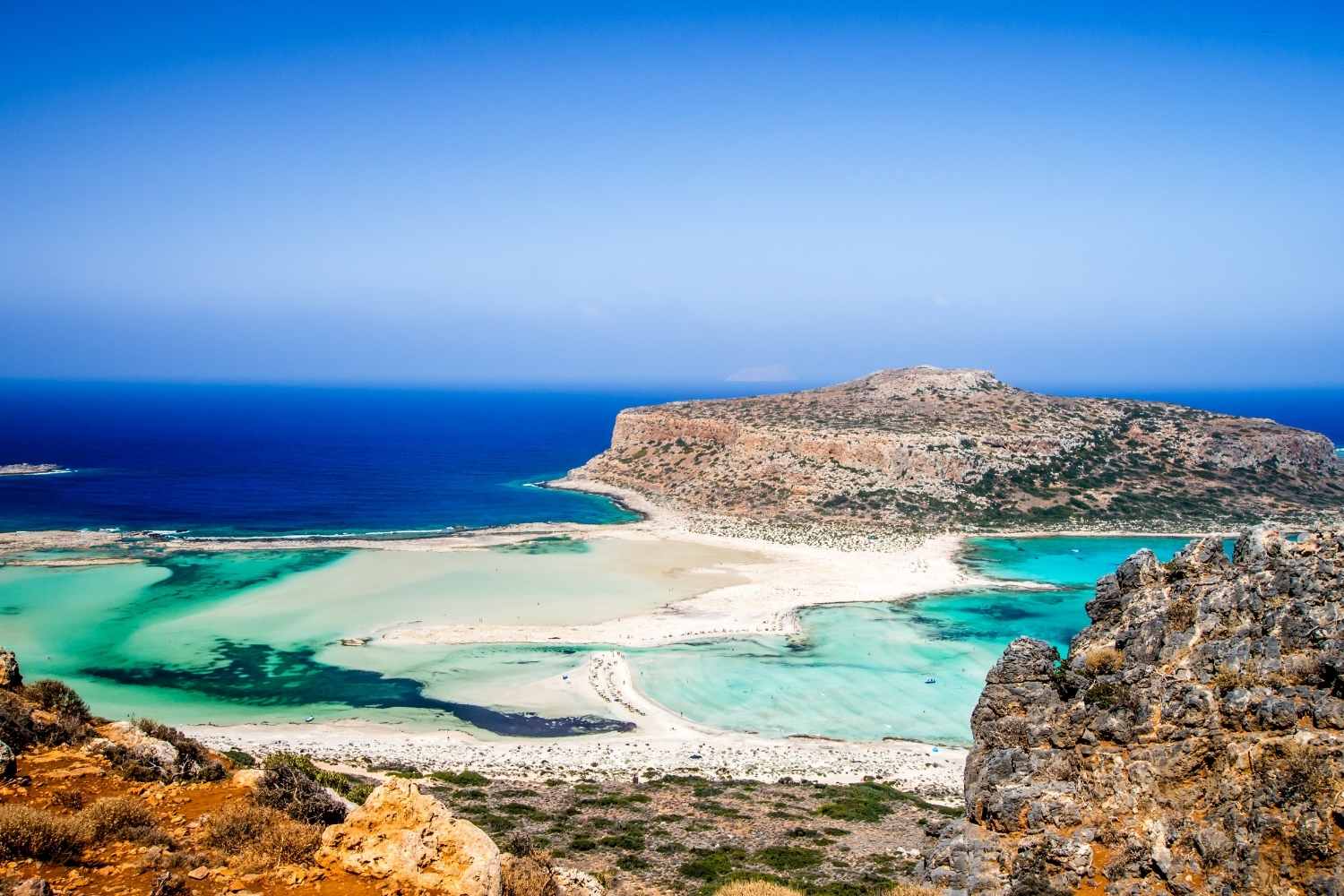 Le spiagge più affascinanti del pianeta nel 2026 secondo Tripadvisor: in cima alla lista un angolo di paradiso tropicale (riservato) 13