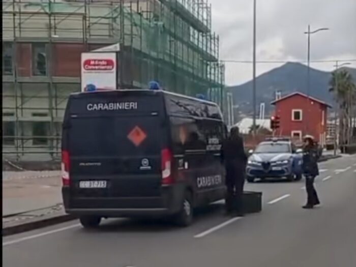 Ordigno Bellico Sul Lungomare Di Torrione, Messo In Sicurezza E Spostato 5