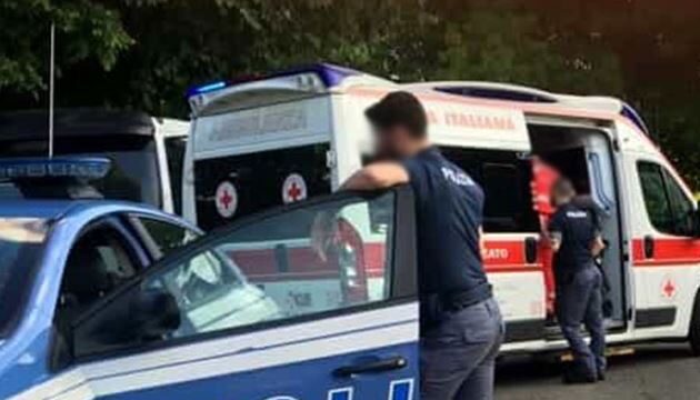 Perde Il Controllo Dello Scooter E Finisce Contro Un Palo, Muore 17Enne 3