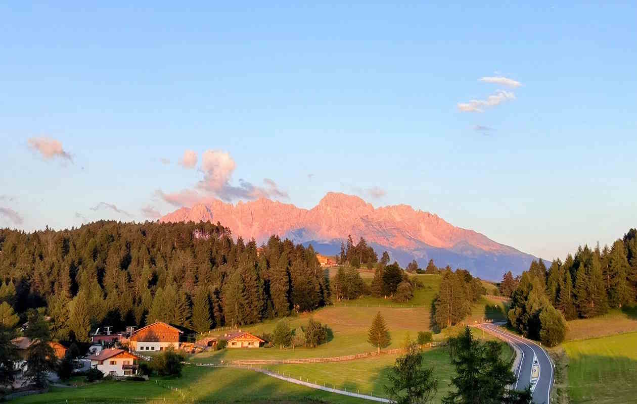 Val d'Ega: raggiungi il lago di Carezza senza automobile e senza stress, contrastando l'overtourism. 19