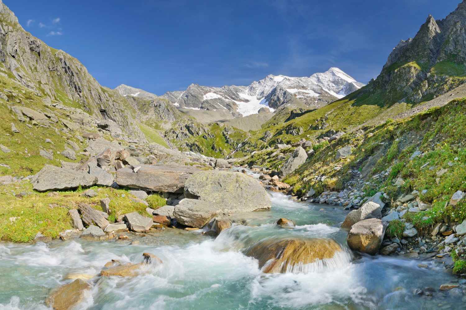 Abbandona grigliate e picnic: ecco le 6 escursioni di Pasquetta più spettacolari che ti sorprenderanno. 15