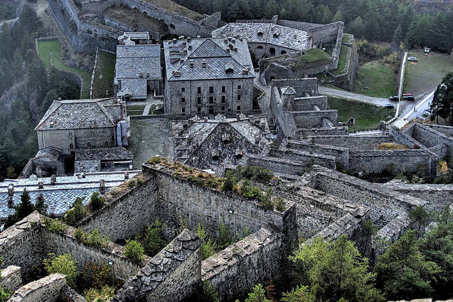 Abbandona grigliate e picnic: ecco le 6 escursioni di Pasquetta più spettacolari che ti sorprenderanno. 17