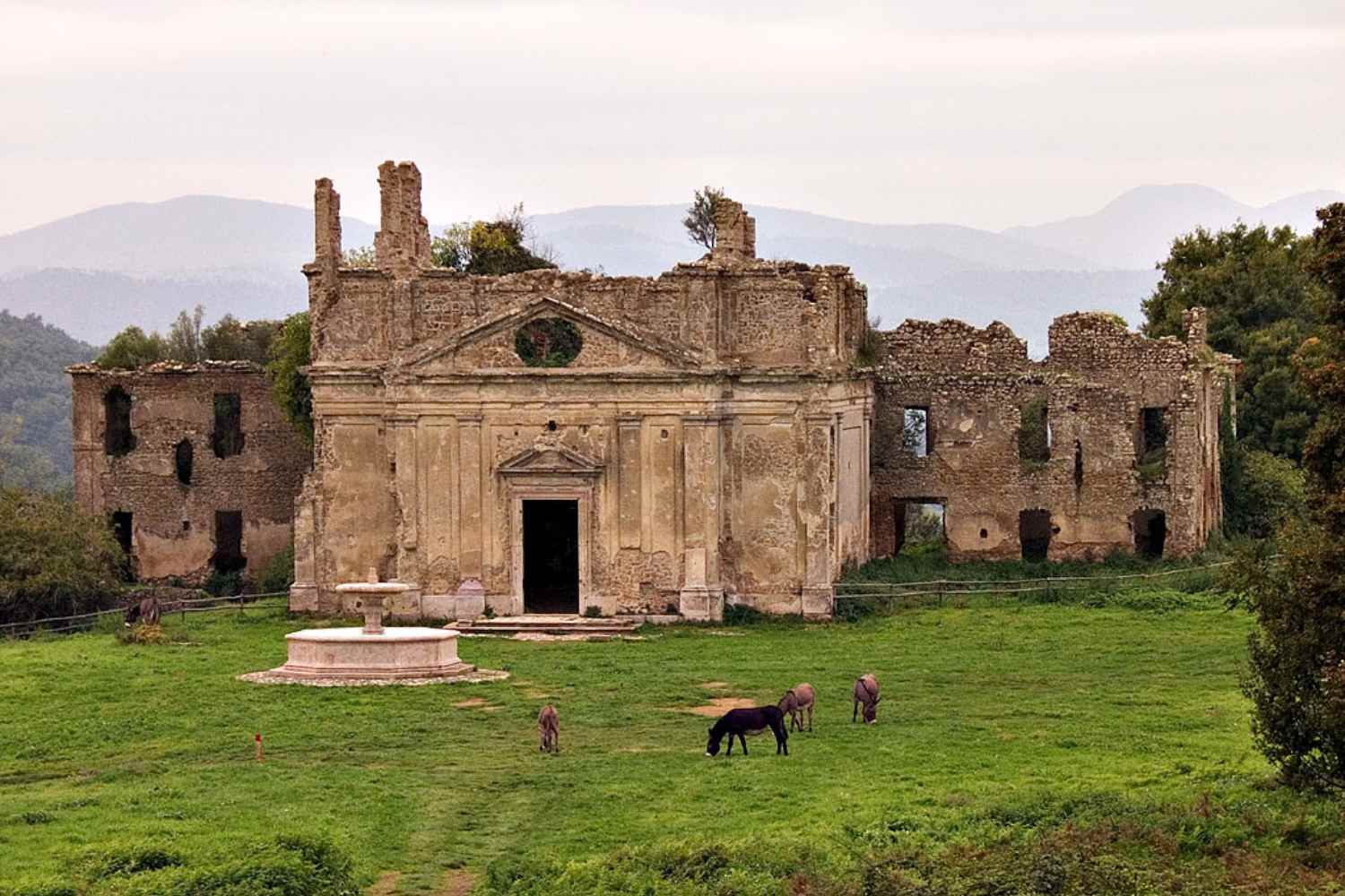 Abbandona grigliate e picnic: ecco le 6 escursioni di Pasquetta più spettacolari che ti sorprenderanno. 19