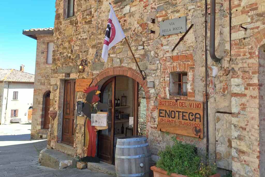 Cosa esplorare nel Chianti: un fine settimana rilassato tra paesi, vino e le storiche vie dell’Eroica. 19