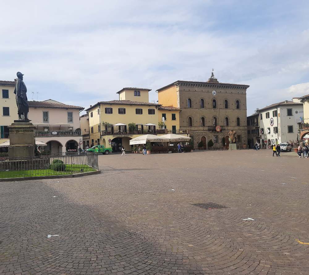 Cosa esplorare nel Chianti: un fine settimana rilassato tra paesi, vino e le storiche vie dell’Eroica. 21