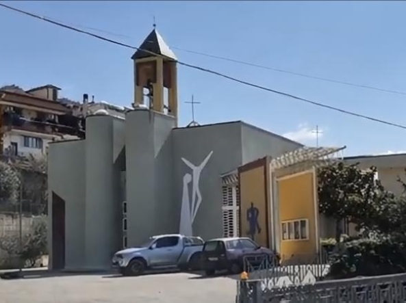 Entrano In Sacrestia E Rubano Tutto L’Oro Votivo, Indagano I Carabinieri 3