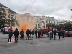 Fonderie Pisano, La Protesta Dei Lavoratori In Strada 9