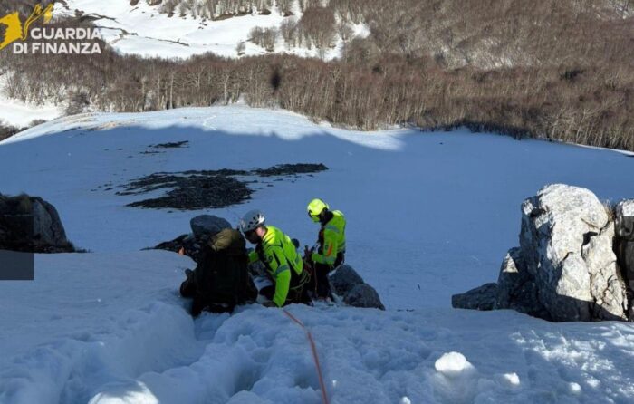 Perdono L’Orientamento Sul Monte Cervati, Recuperati Due Alpinisti 3