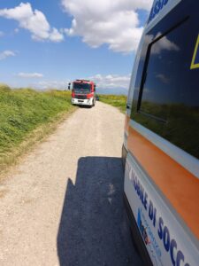 Pulmino In Un Canale In Localita’ Coda Di Volpe, Tre Feriti 7