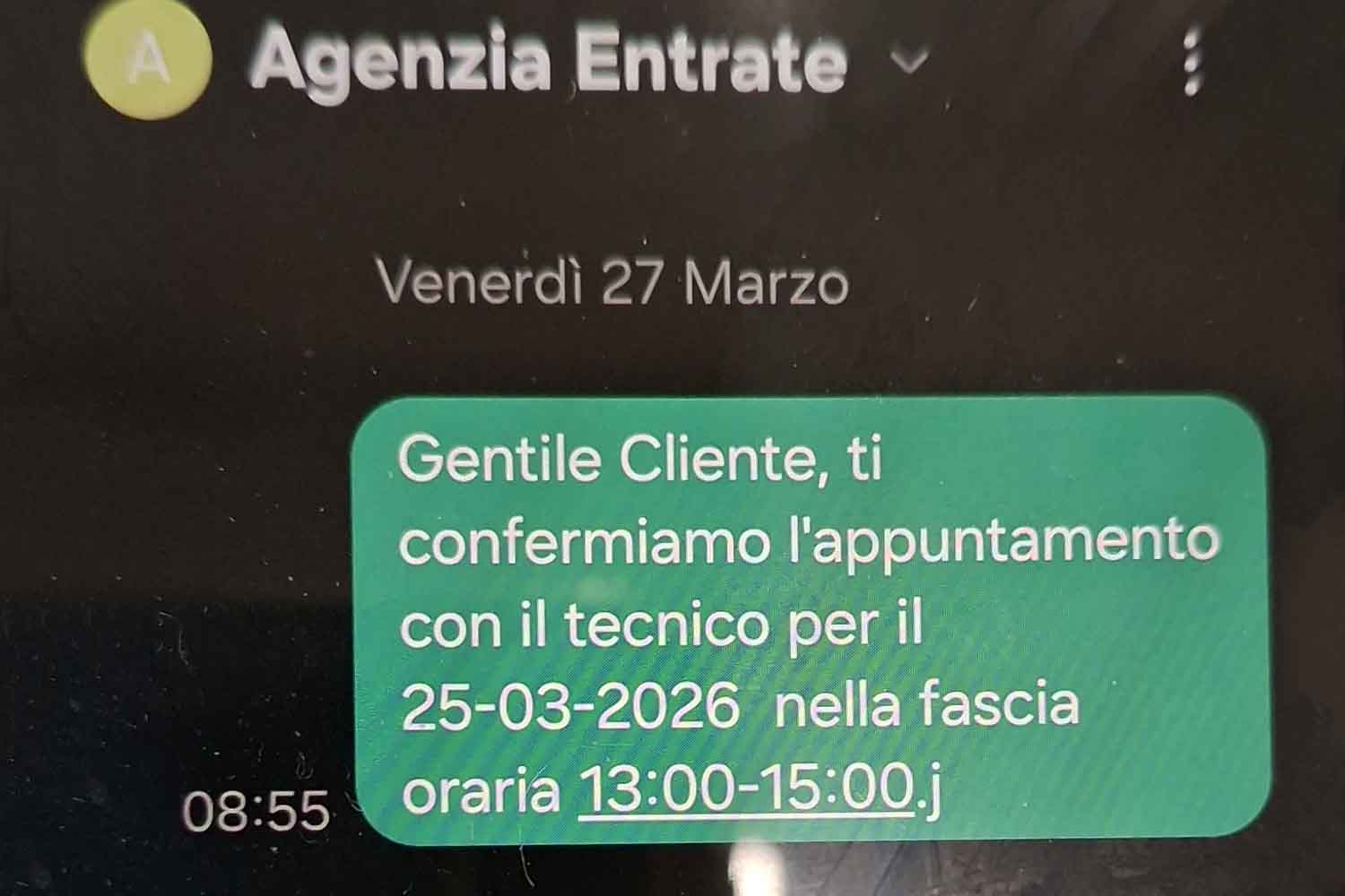 "Ricevuto un sms che conferma l'appuntamento con il tecnico? Non si tratta dell'Agenzia delle Entrate, ma di una frode." 3