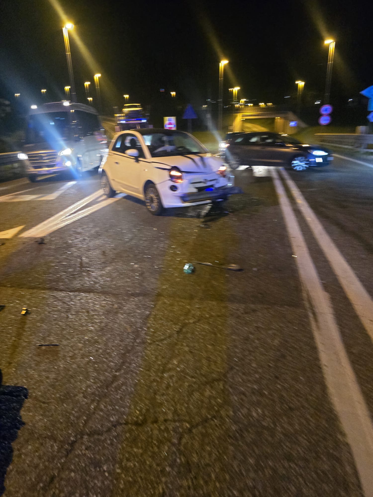 Schianto Sull’A2 A Pontecagnano: 59Enne In Codice Rosso Al Ruggi 3