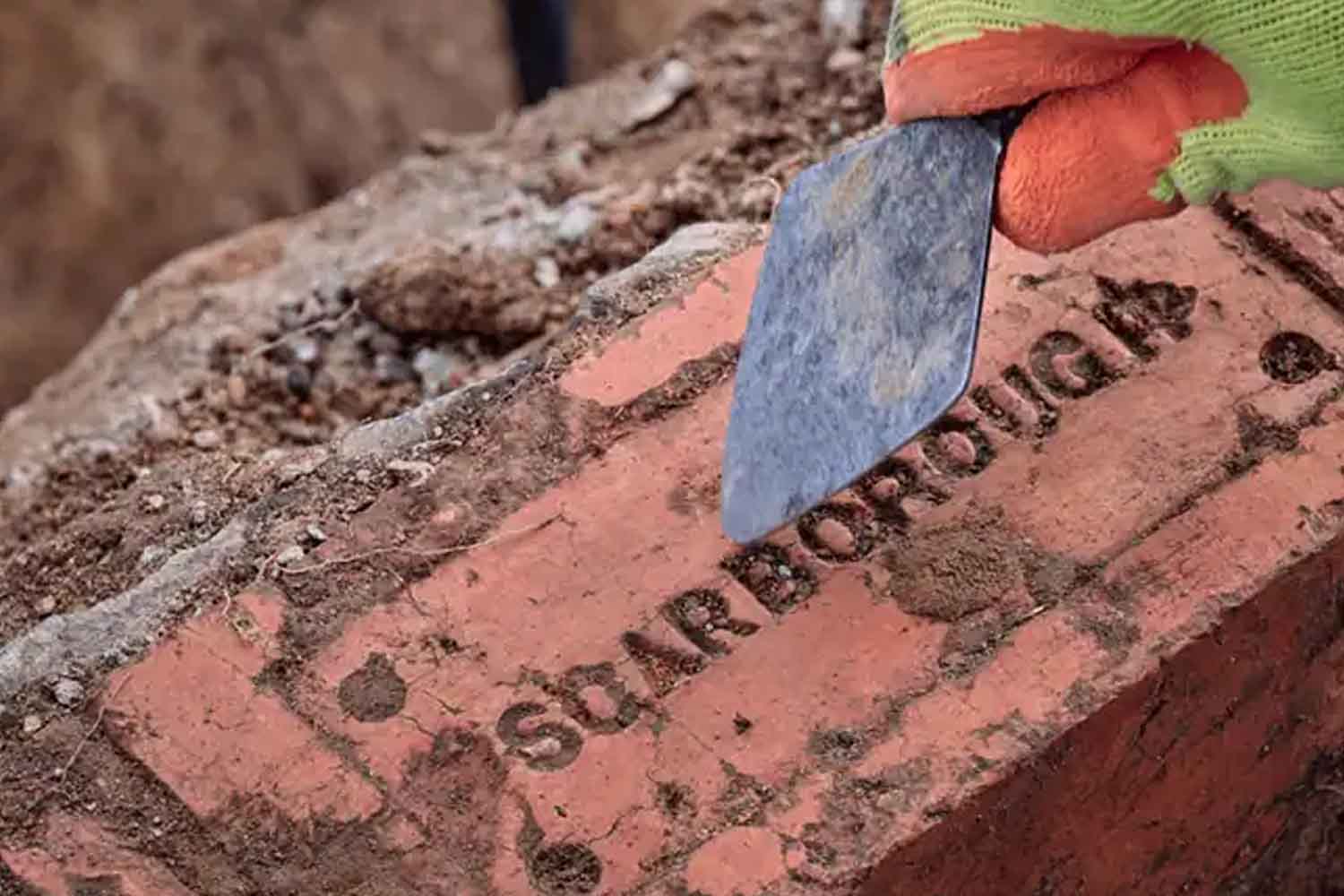 A Scarborough, nei pressi del castello medievale, riemerge un bunker nucleare trascurato da 58 anni. 3
