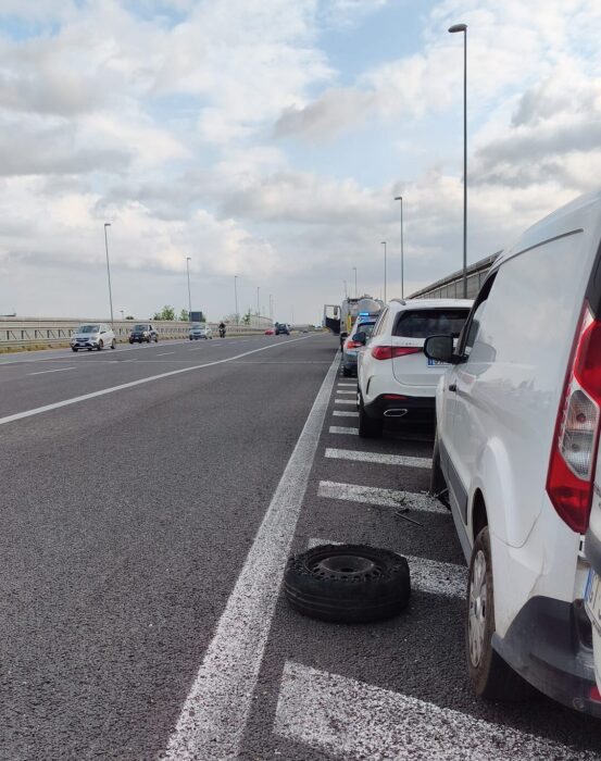 A2 Del Mediterraneo: Auto Contro Furgone, Ferito 55Enne 3