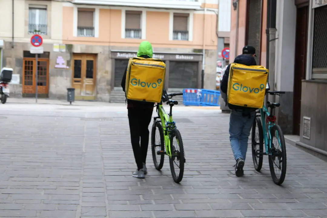 Aumenti salariali per i rider di Glovo: proposta di Foodinho 2