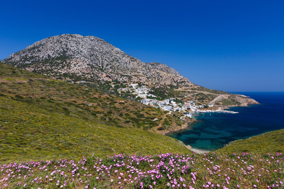 Cinque isole greche poco affollate e economiche da visitare per le vacanze di quest'anno. 15