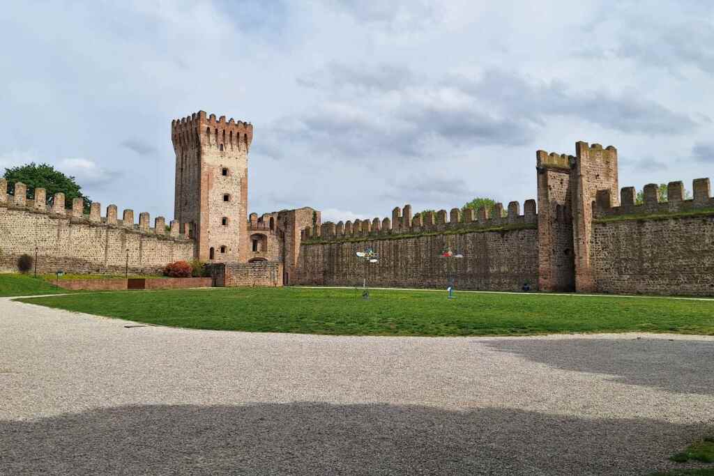 Colli Euganei: esplora i borghi medievali imperdibili a breve distanza da Padova. 31