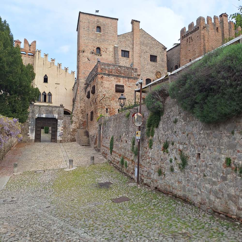 Colli Euganei: esplora i borghi medievali imperdibili a breve distanza da Padova. 27