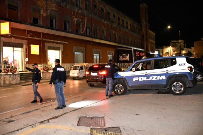 Danneggiano Stazione Di Battipaglia, Nei Guai Due Stranieri 3