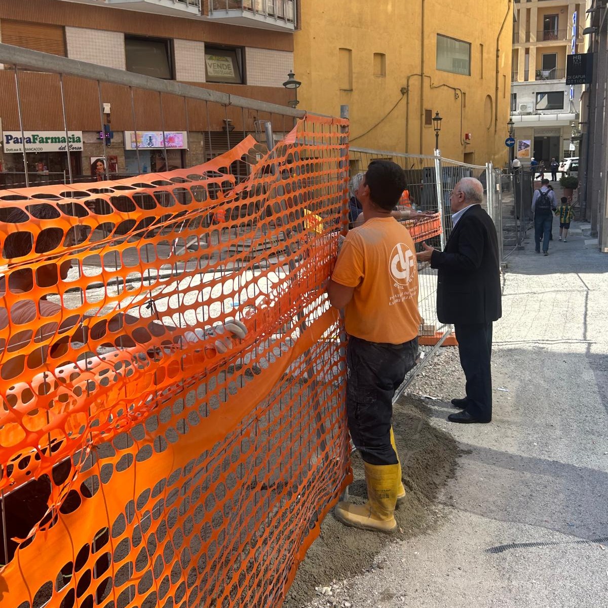 De Luca Torna Nel Cantiere Di Fieravecchia Ed Annuncia Fine Lavori Entro 20 Giorni 3