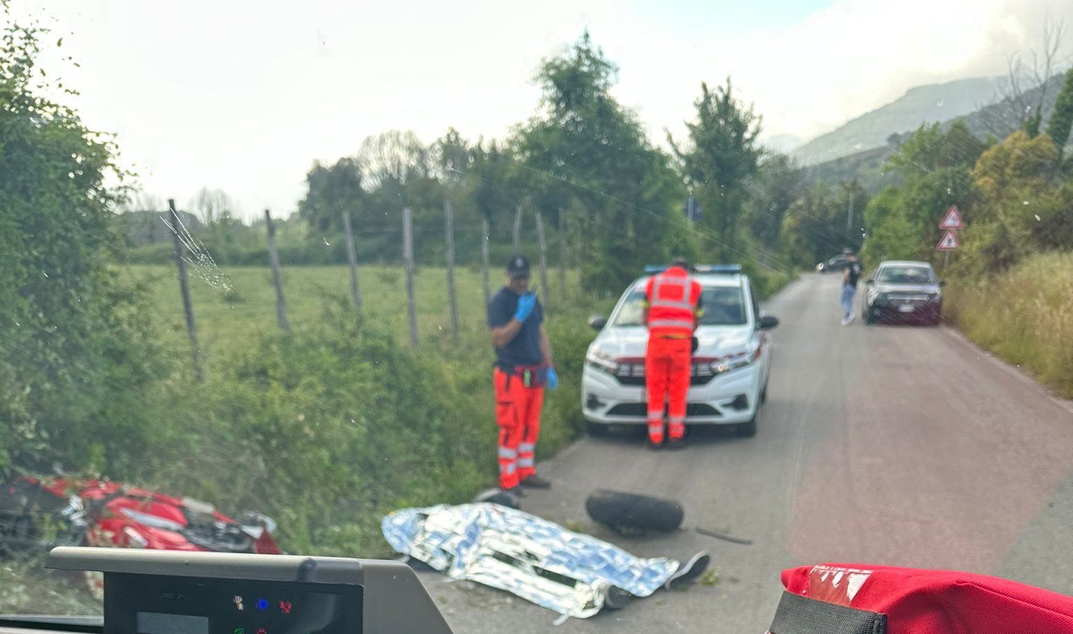 Eboli: Finisce Fuori Strada Con La Moto, Muore 30Enne Centauro 3