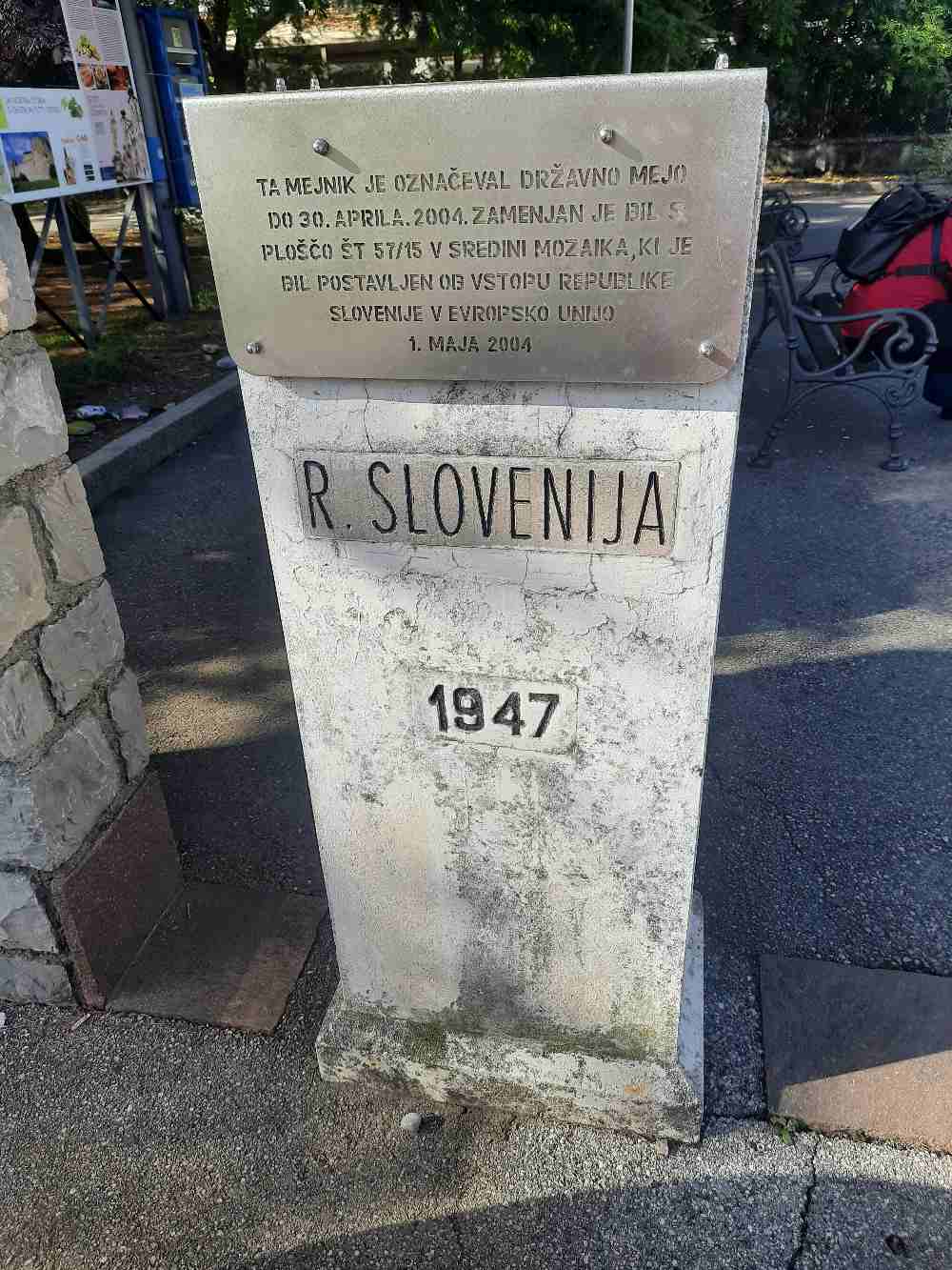 Ho pedalato oltre il confine ormai inesistente tra Gorizia e Nuova Gorica, vivendo un momento storico da ricordare. 23