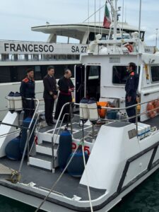 Il Vescovo Ausiliare Mons. Alfonso Raimo In Visita Alla Capitaneria Di Porto 9
