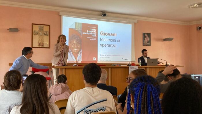 Migranti, La Doppia Faccia Del Rapporto 2025: La Tratta Degli Sportivi Ed Il Ruolo Della Scuola 3