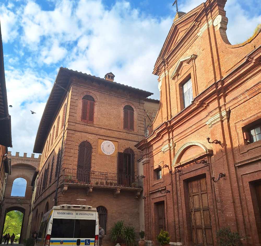 Oltre alla Val d’Orcia: un viaggio tra le splendide Crete Senesi e lungo la Via Francigena. 31