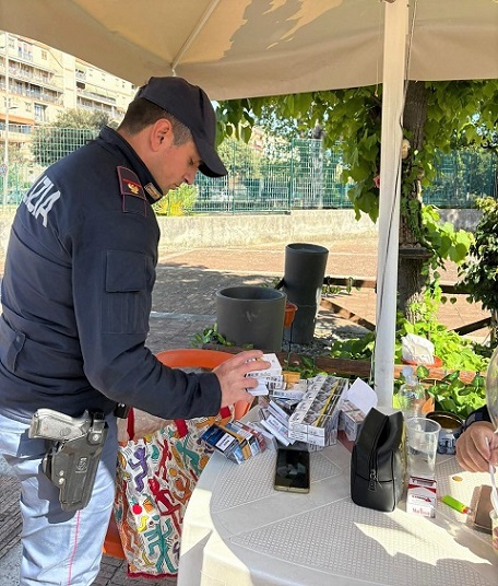 Parco Del Mercatello, La Polizia Di Stato Sequestra Sigarette Di Contrabbando 5