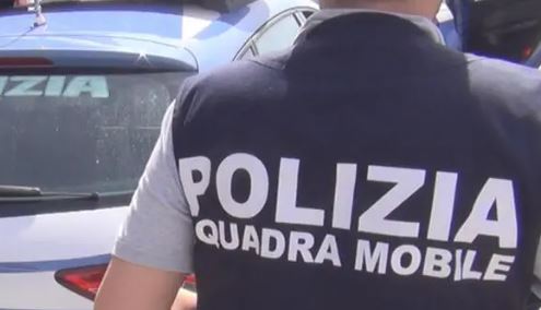 Presa La Coppia Criminale: Rapine Ai Distributori Di Benzina E Ricettazione Di Auto Rubate 3