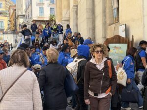 Primo Maggio A Due Facce Per I Commercianti 9