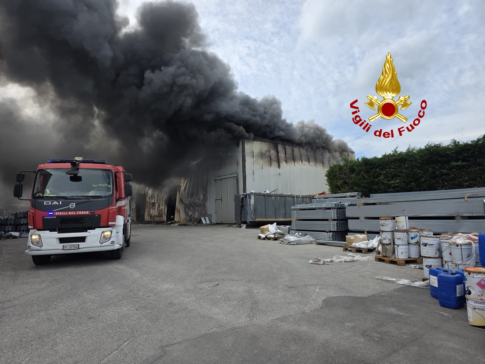 Sant’Arsenio: Capannone Industriale A Fuoco Intervento Dei Vigili Del Fuoco 5