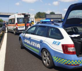 Si Ribalta Auto In A2 Tra Pontecagnano E Salerno, Traffico In Tilt 3