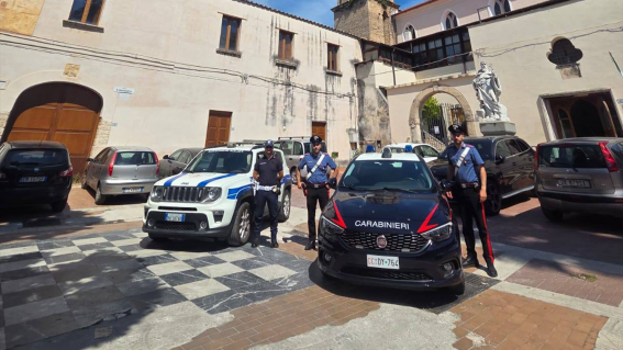 Sorpresi A Rubare All’Interno Del Convento Di San Benedetto A Pontecagnano Faiano, Arrestati 3
