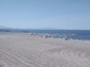 Stop Alla Spiaggia Libera Di Torrione? I Cittadini Non Ci Stanno E Chiedono Intervento Di De Luca 11