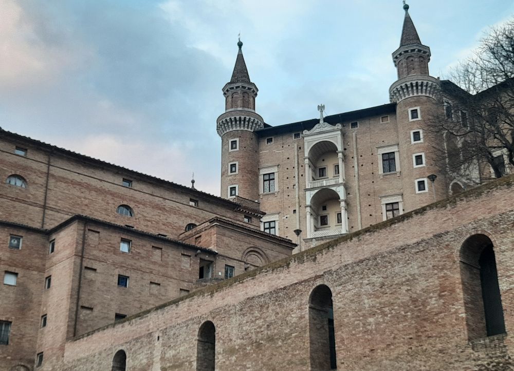 Visita a Urbino: ecco le attrazioni imperdibili del suo centro storico, riconosciuto come Patrimonio dell'Umanità dall'UNESCO. 21