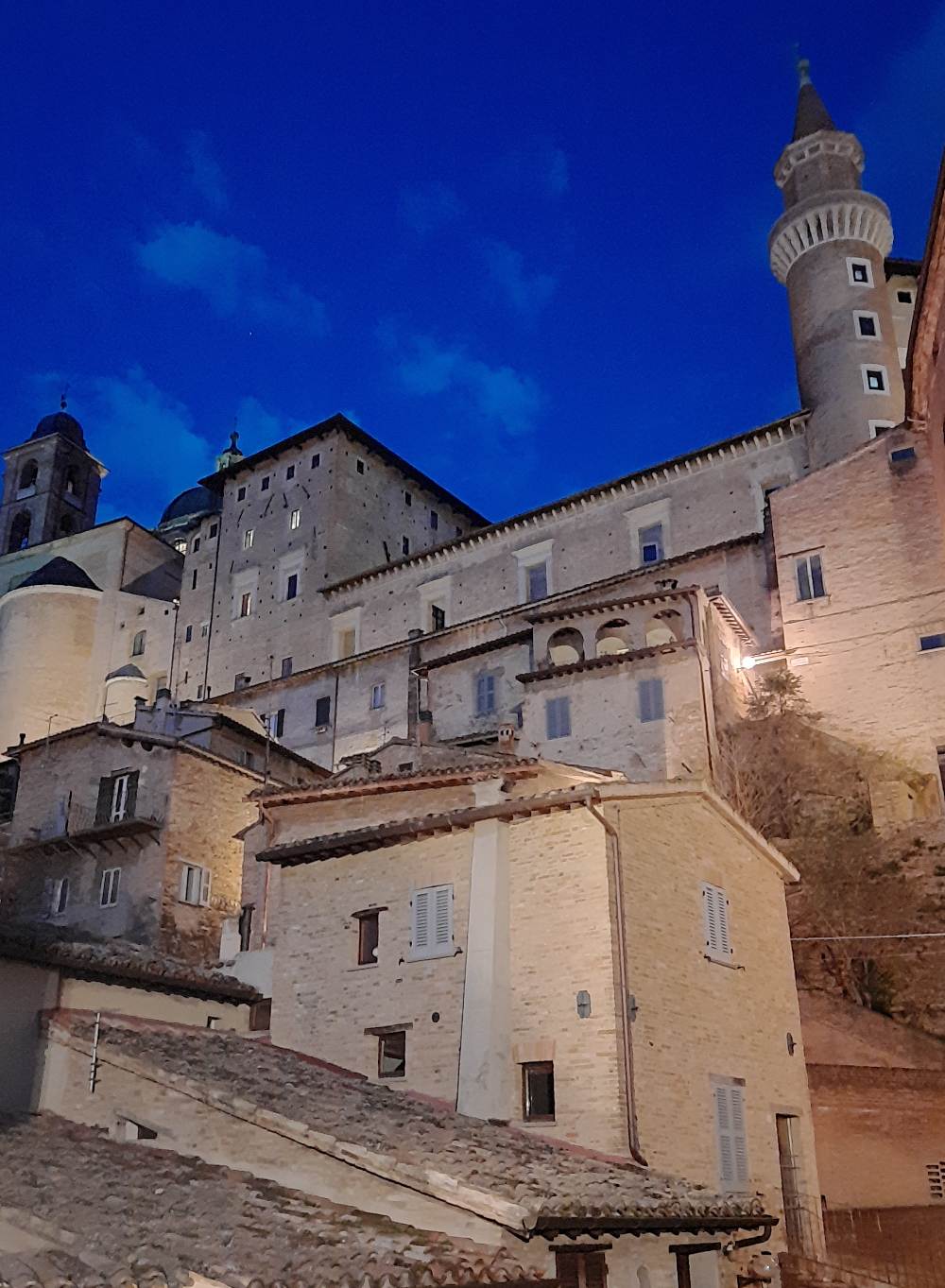 Visita a Urbino: ecco le attrazioni imperdibili del suo centro storico, riconosciuto come Patrimonio dell'Umanità dall'UNESCO. 19