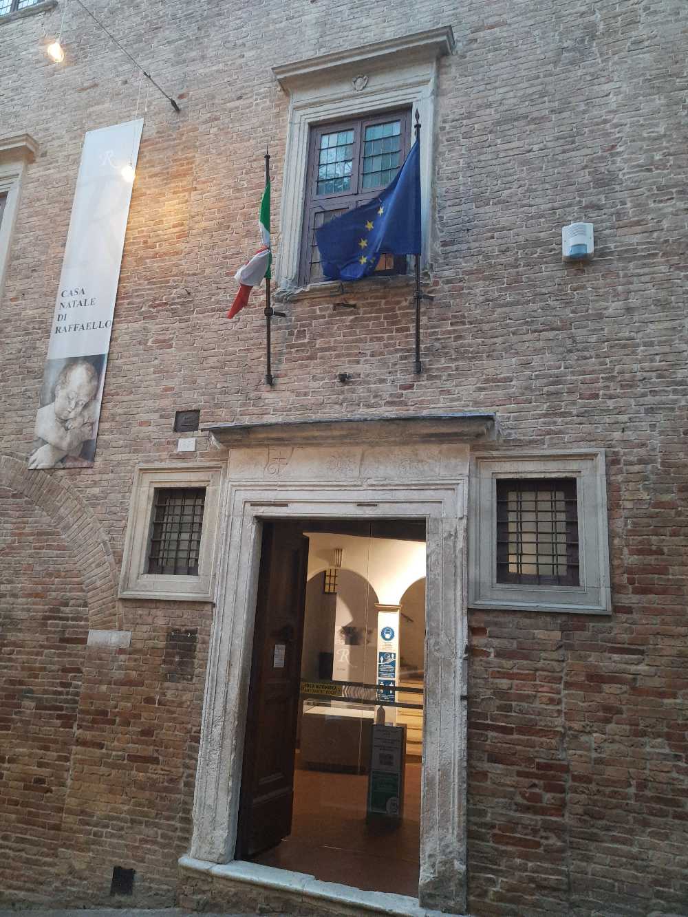 Visita a Urbino: ecco le attrazioni imperdibili del suo centro storico, riconosciuto come Patrimonio dell'Umanità dall'UNESCO. 23