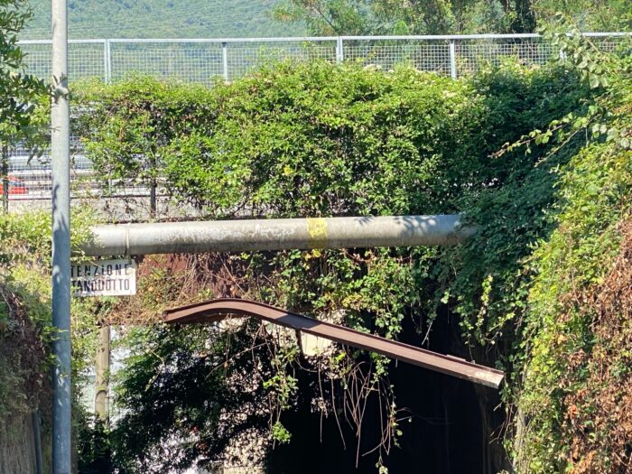 Camion Danneggia Ponte, Chiusa Strada: Ecco Dove 6 Camion Danneggia Ponte, Chiusa Strada: Ecco Dove 5