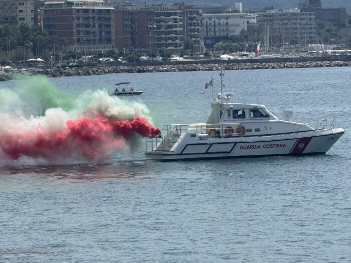 Festa Della Repubblica, Il Tricolore Avvolge Mare E Piazza Della Liberta’ 9